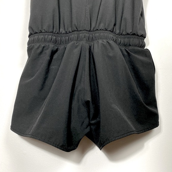 Albion Fit Black Romper Jumpsuit size medium - Picture 10 of 16